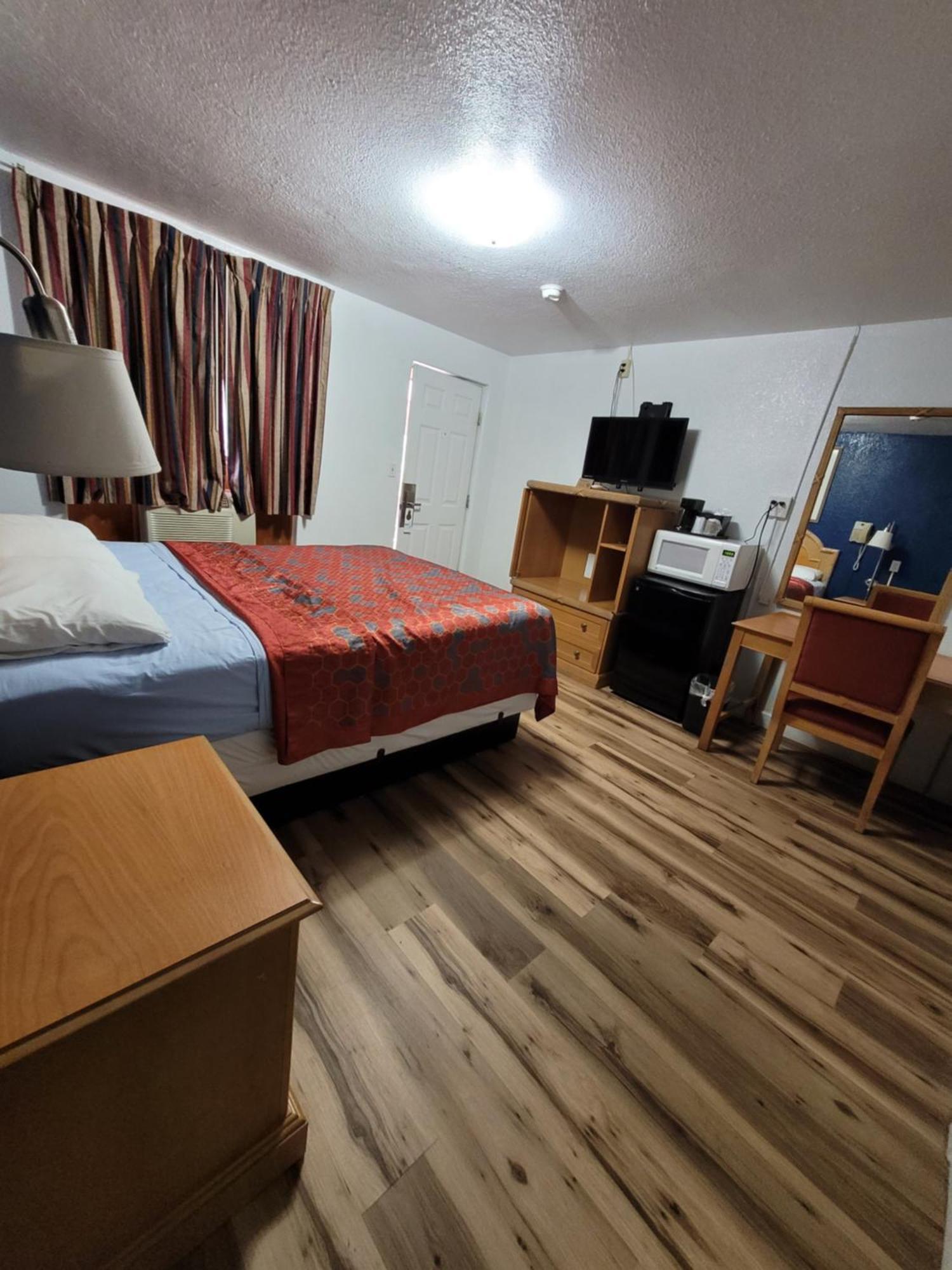 桑兹汽车旅馆 Portales 外观 照片